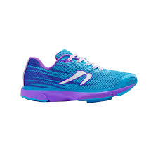 Women's Newton Distance 13